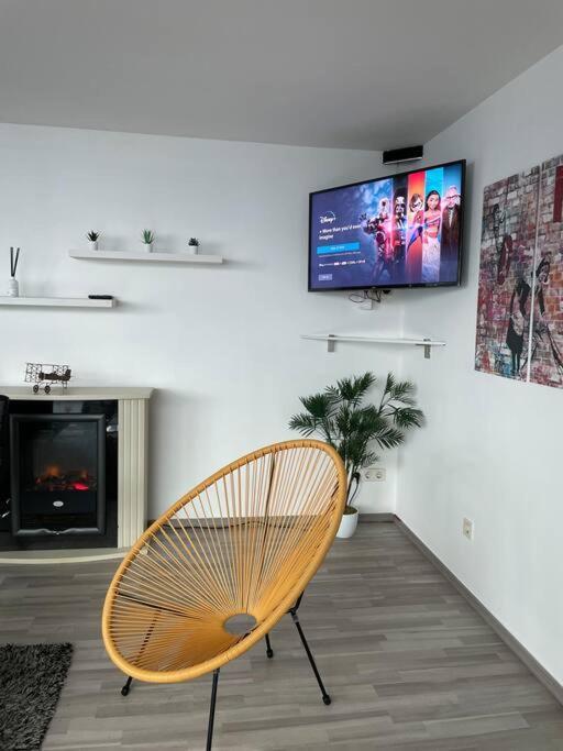 Outlet Center House, Pool-Jacuzzi-Garden-Sundeck Villa Parndorf Ngoại thất bức ảnh